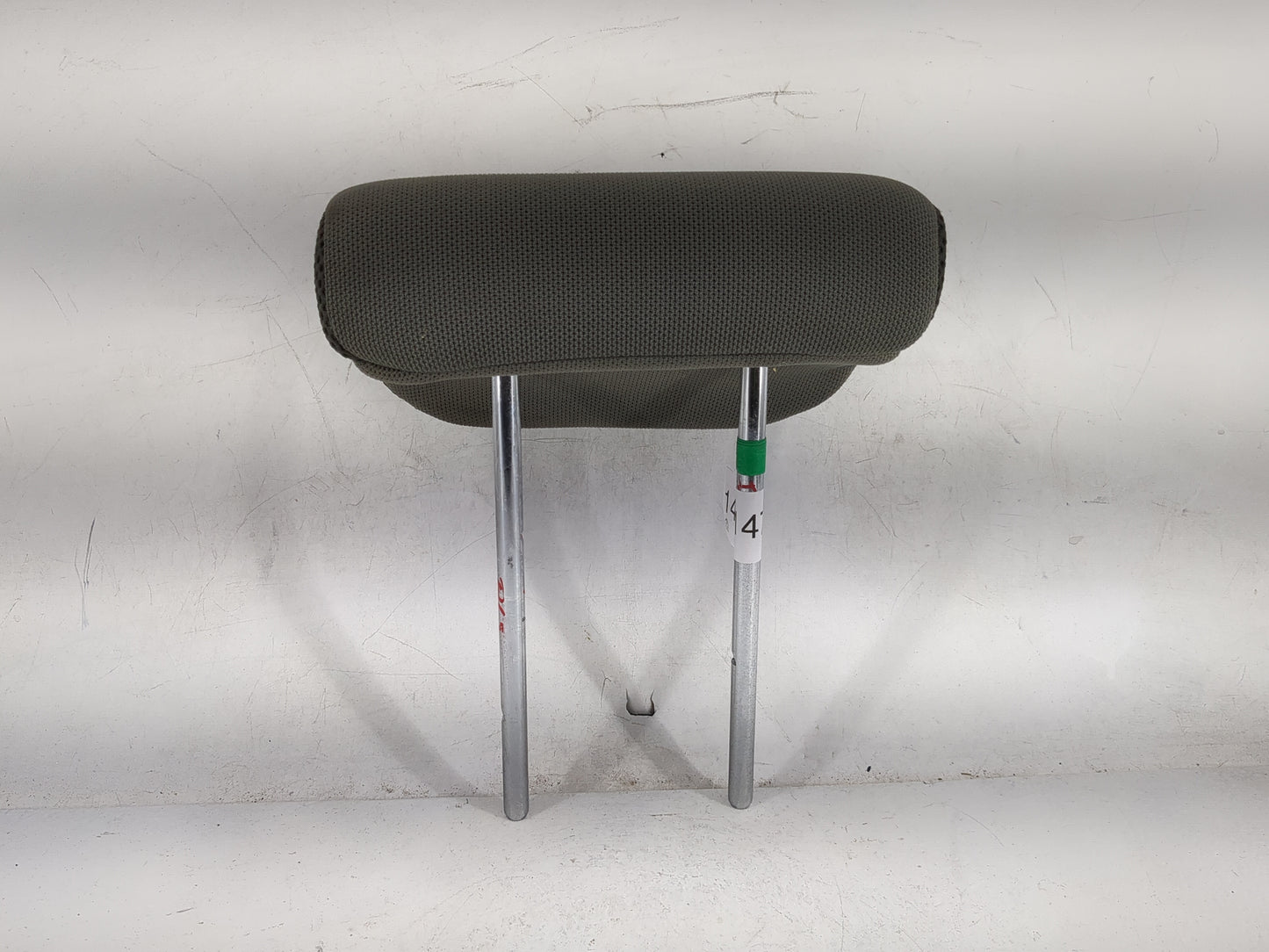 2007 Nissan Xterra Headrest Head Rest Front Driver Passenger Seat Fits OEM Used Auto Parts - Oemusedautoparts1.com