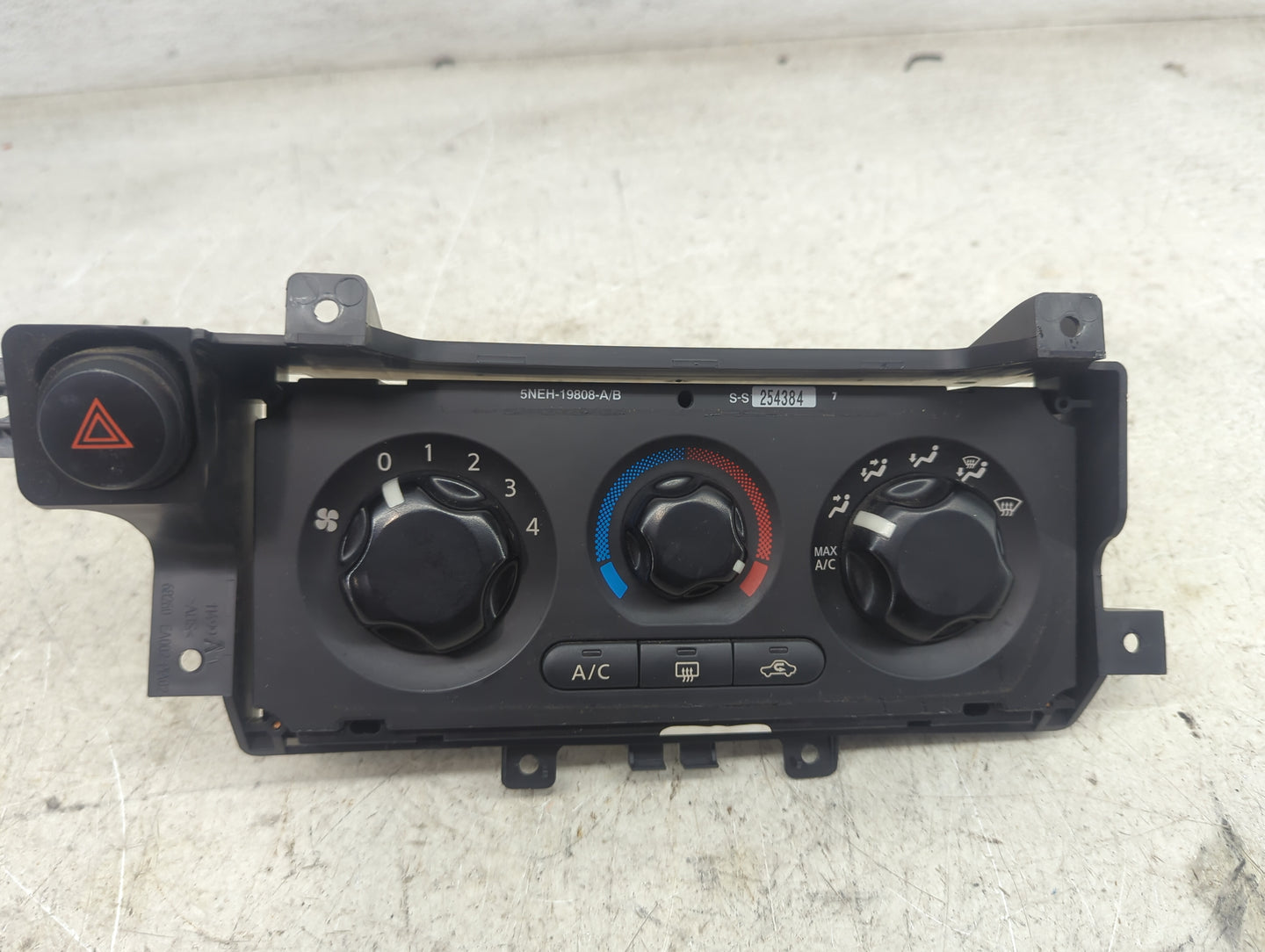 2005-2010 Nissan Xterra Climate Control Module Temperature AC/Heater Replacement P/N:5NEH-19808-A/B 65012007 Fits OEM Used A