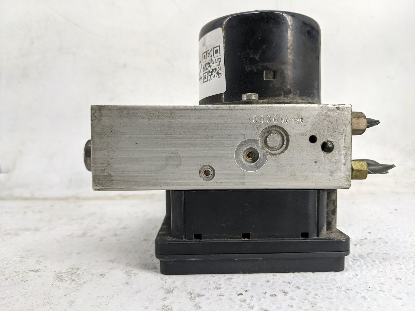 2006-2007 Nissan Xterra ABS Pump Control Module Replacement P/N:47660 ZP00A 06 2102 0009 4, 06 2109 0757 3 Fits Fits 2006 20