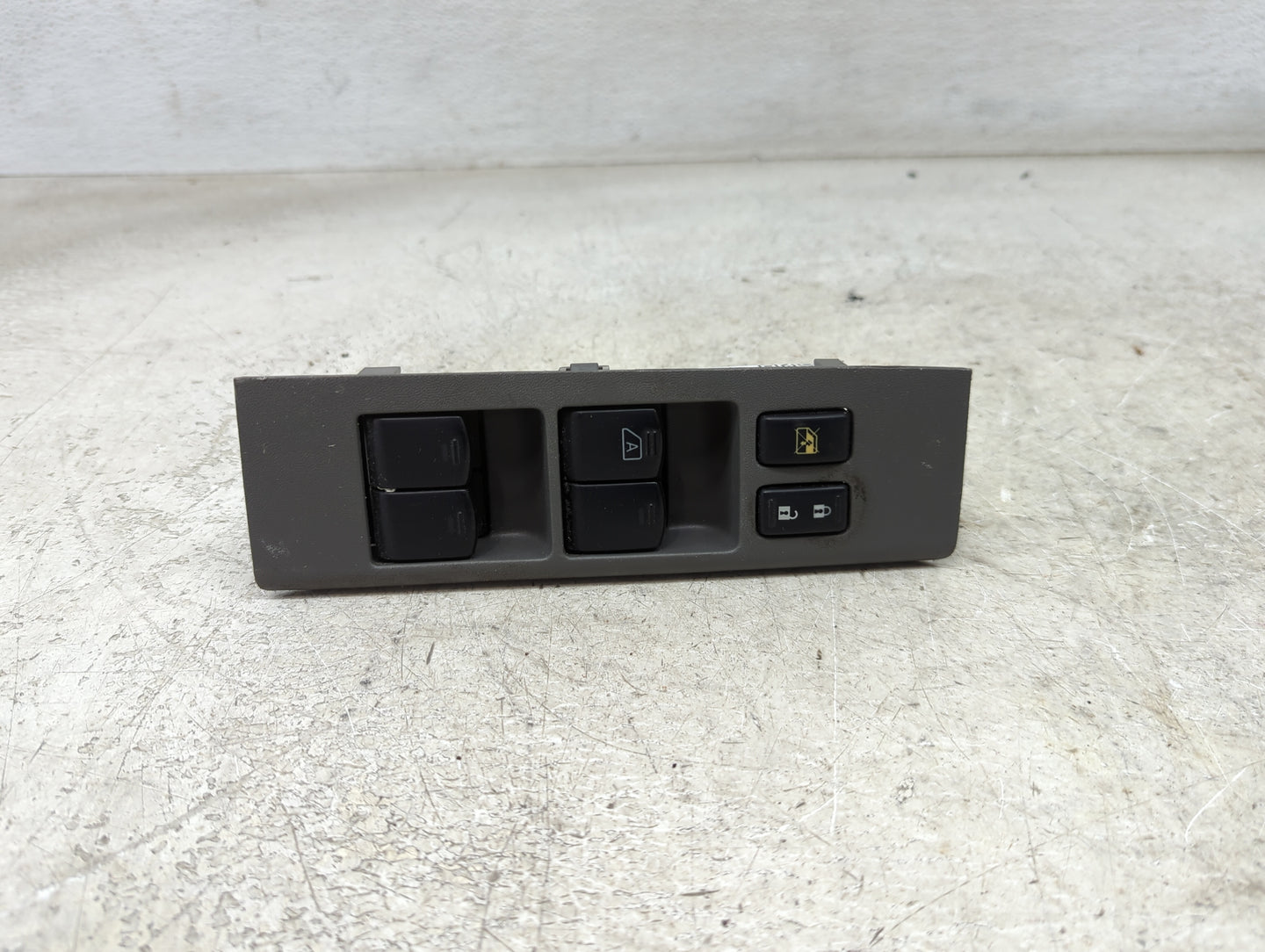 2007-2015 Nissan Xterra Master Power Window Switch Replacement Driver Side Left P/N:25401 ZP70A 2600 Fits OEM Used Auto Part