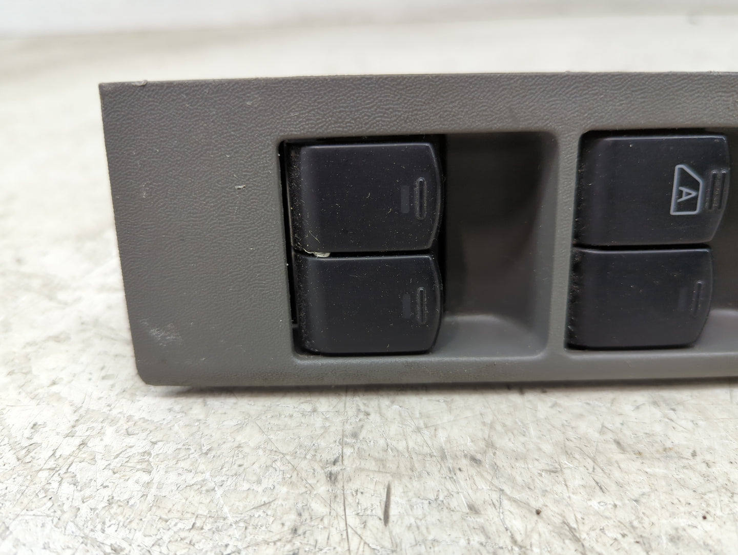 2007-2015 Nissan Xterra Master Power Window Switch Replacement Driver Side Left P/N:25401 ZP70A 2600 Fits OEM Used Auto Part