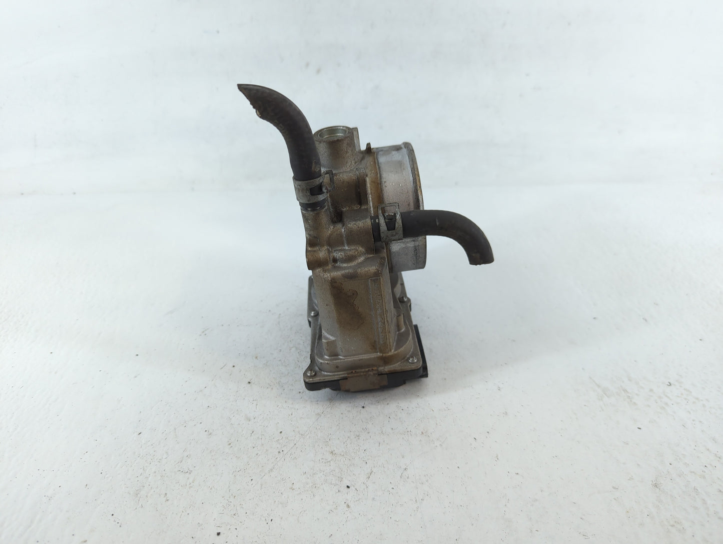 2005-2012 Nissan Xterra Throttle Body P/N:16119 7S001 Fits Fits 2005 2006 2007 2008 2009 2010 2011 2012 2013 2014 OEM Used A