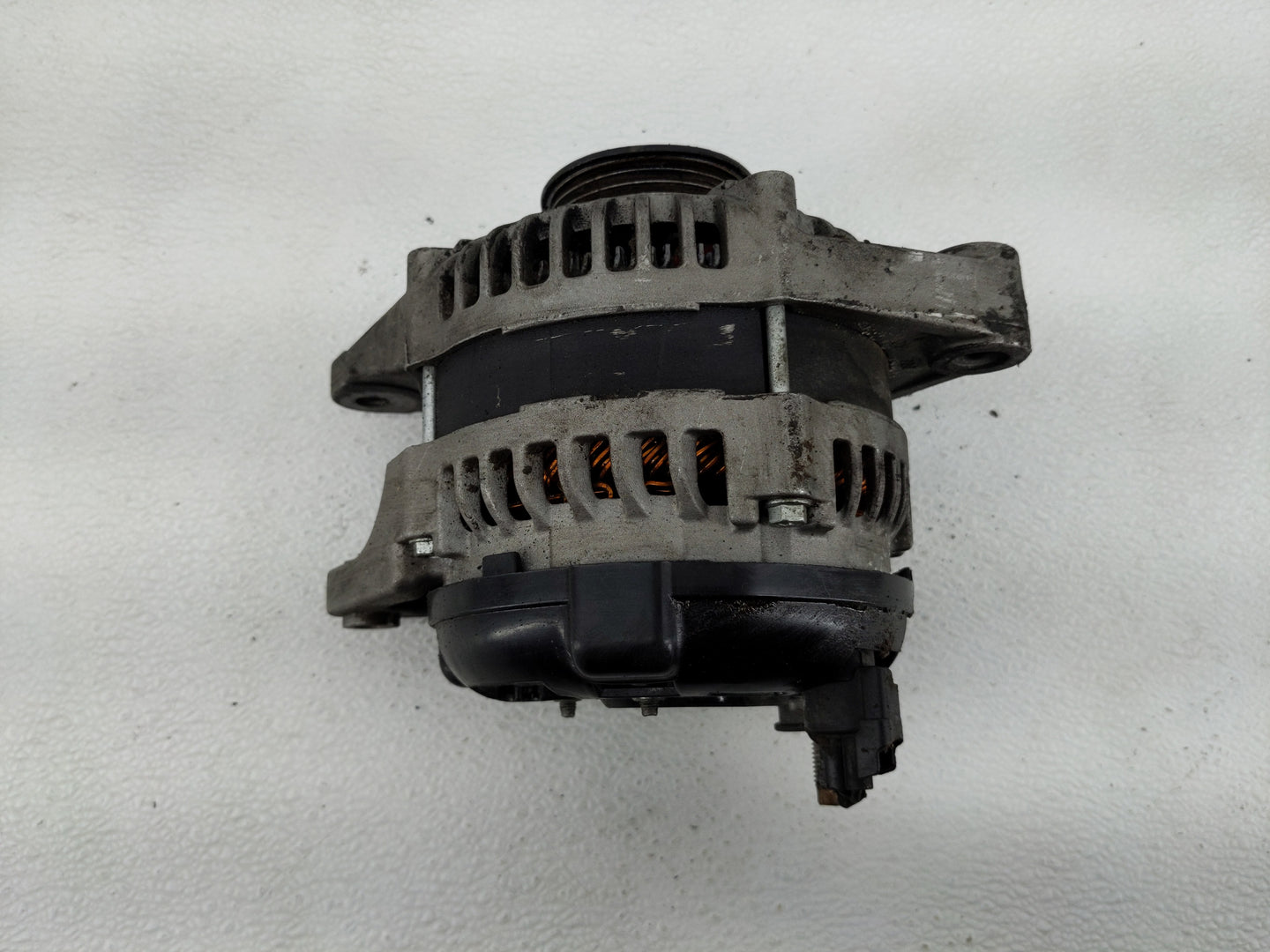 2007 Plymouth Pt-50 Alternator Replacement Generator Charging Assembly Engine OEM P/N:05034 702AA Fits OEM Used Auto Parts -