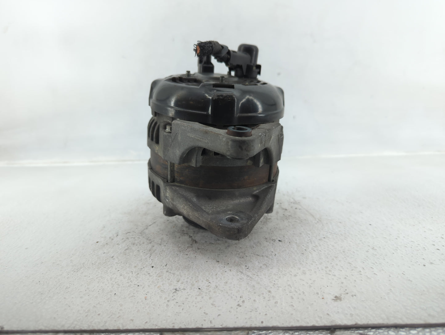 2007 Plymouth Pt-50 Alternator Replacement Generator Charging Assembly Engine OEM P/N:05034 702AA Fits OEM Used Auto Parts -