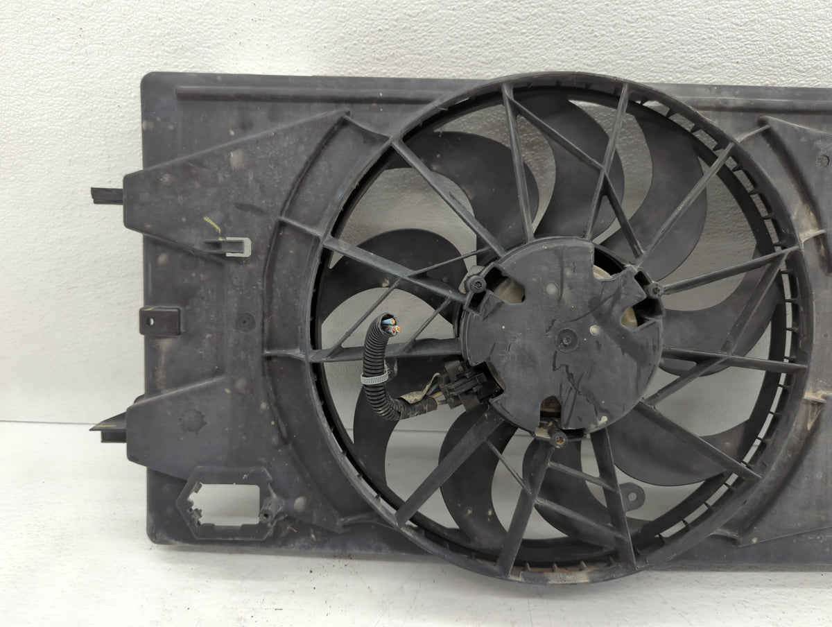 2007-2010 Pontiac G5 Left Radiator Fan Motor Assembly Black 617347 - Oemusedautoparts1.com