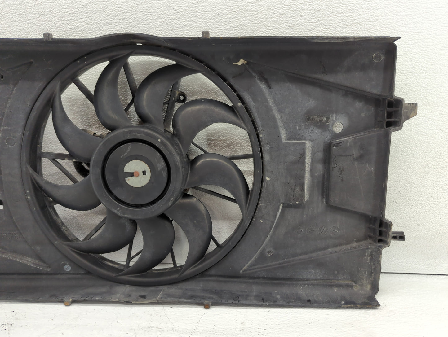2007-2010 Pontiac G5 Left Radiator Fan Motor Assembly Black - Oemusedautoparts1.com