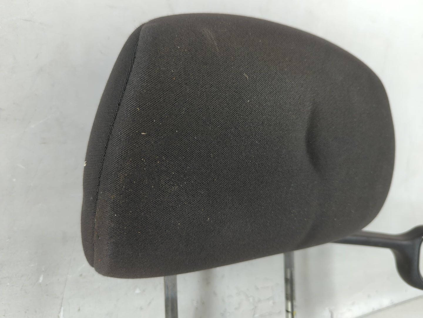 2007-2010 Pontiac G5 Headrest Head Rest Rear Seat Fits Fits 2007 2008 2009 2010 OEM Used Auto Parts - Oemusedautoparts1.com