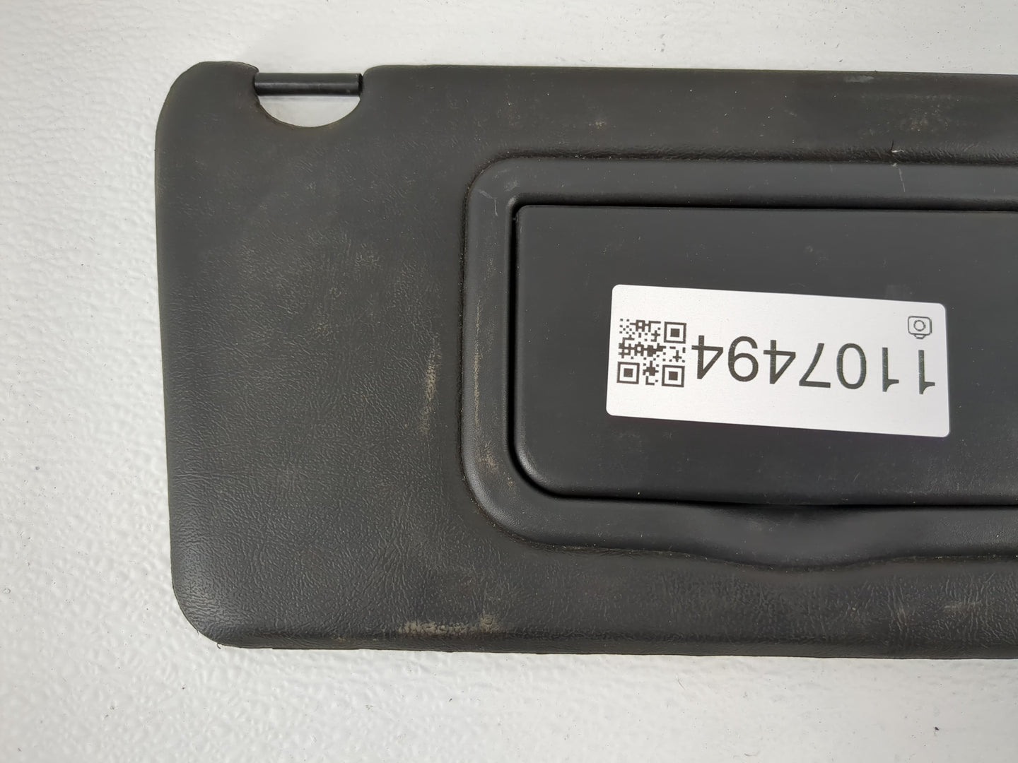 2005-2010 Pontiac G6 Sun Visor Shade Replacement Passenger Right Mirror Fits Fits 2005 2006 2007 2008 2009 2010 OEM Used Aut