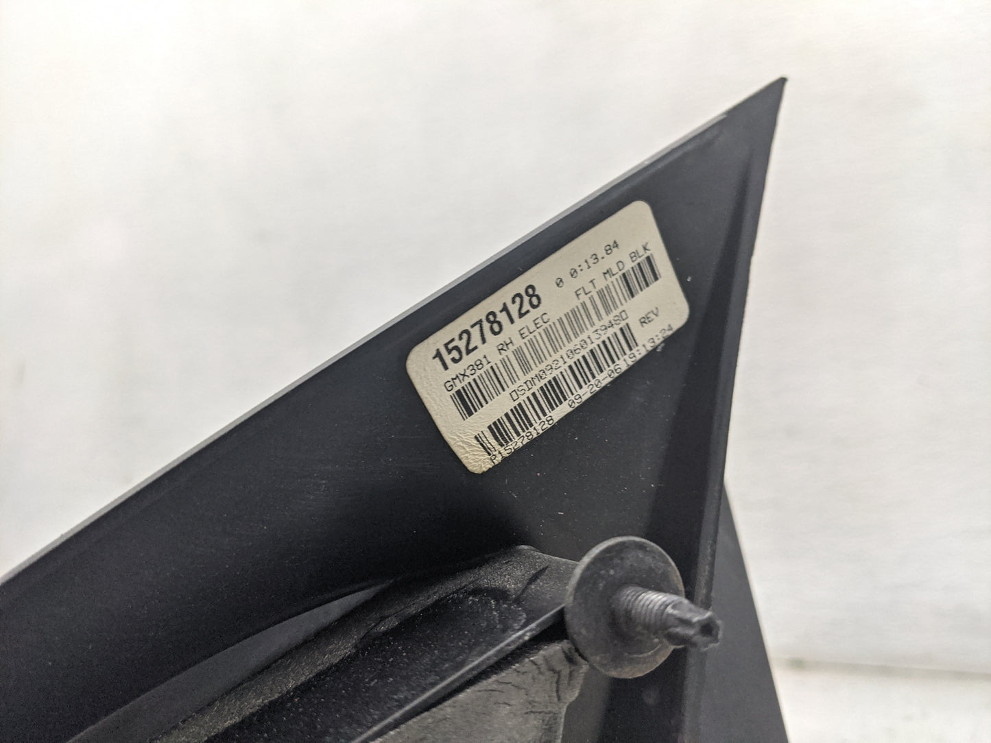2005-2009 Pontiac G6 Passenger Side View Mirror - Right Door Mirror OEM Used - Oemusedautoparts1.com