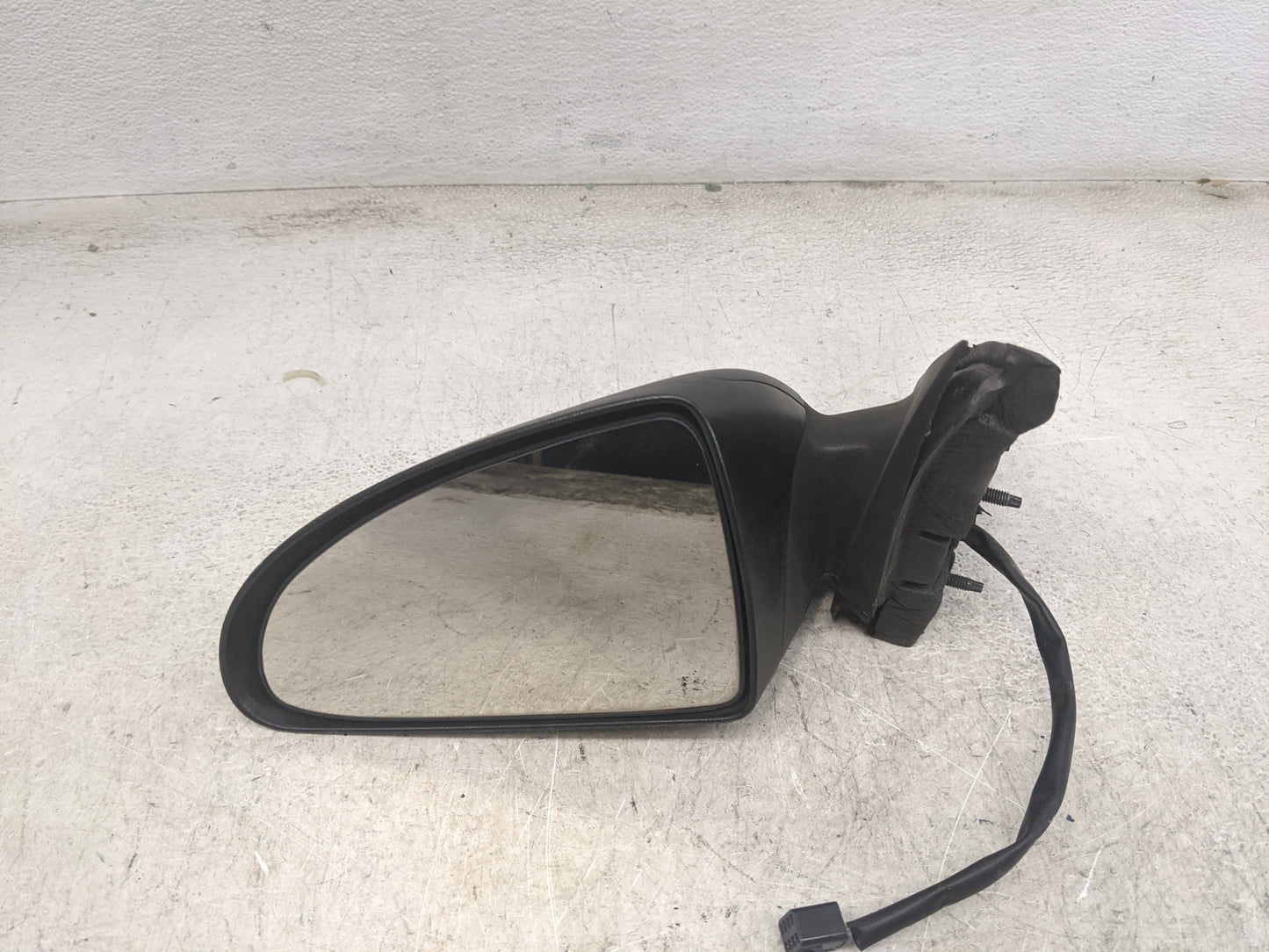 2005-2009 Pontiac G6 Driver Side View Mirror - Left Door Mirror OEM Used - Oemusedautoparts1.com