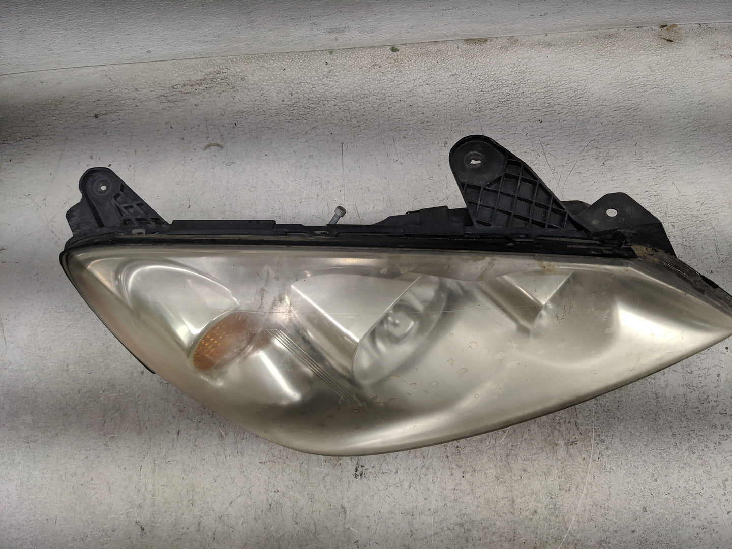 2005-2009 Pontiac G6 Passenger Right Oem Head Light Headlight Lamp 1138171 - Oemusedautoparts1.com