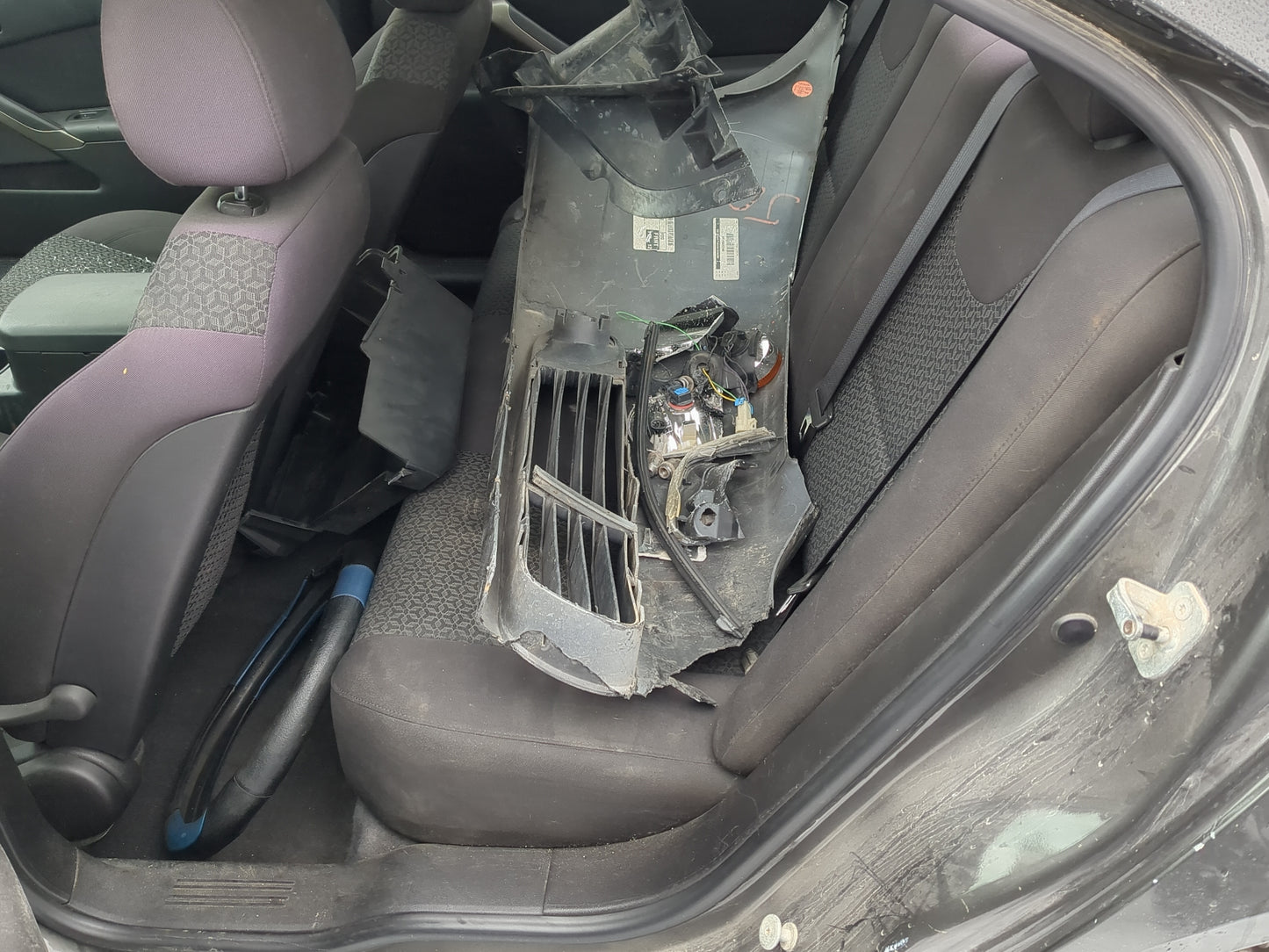 2007 Pontiac G6 Rear Seat Oem - Oemusedautoparts1.com