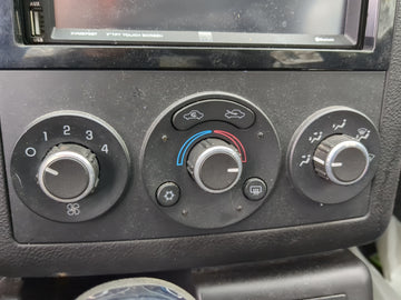 2005-2009 Pontiac G6 Climate Control Module Temperature AC/Heater Replacement Fits Fits 2005 2006 2007 2008 2009 OEM Used Au