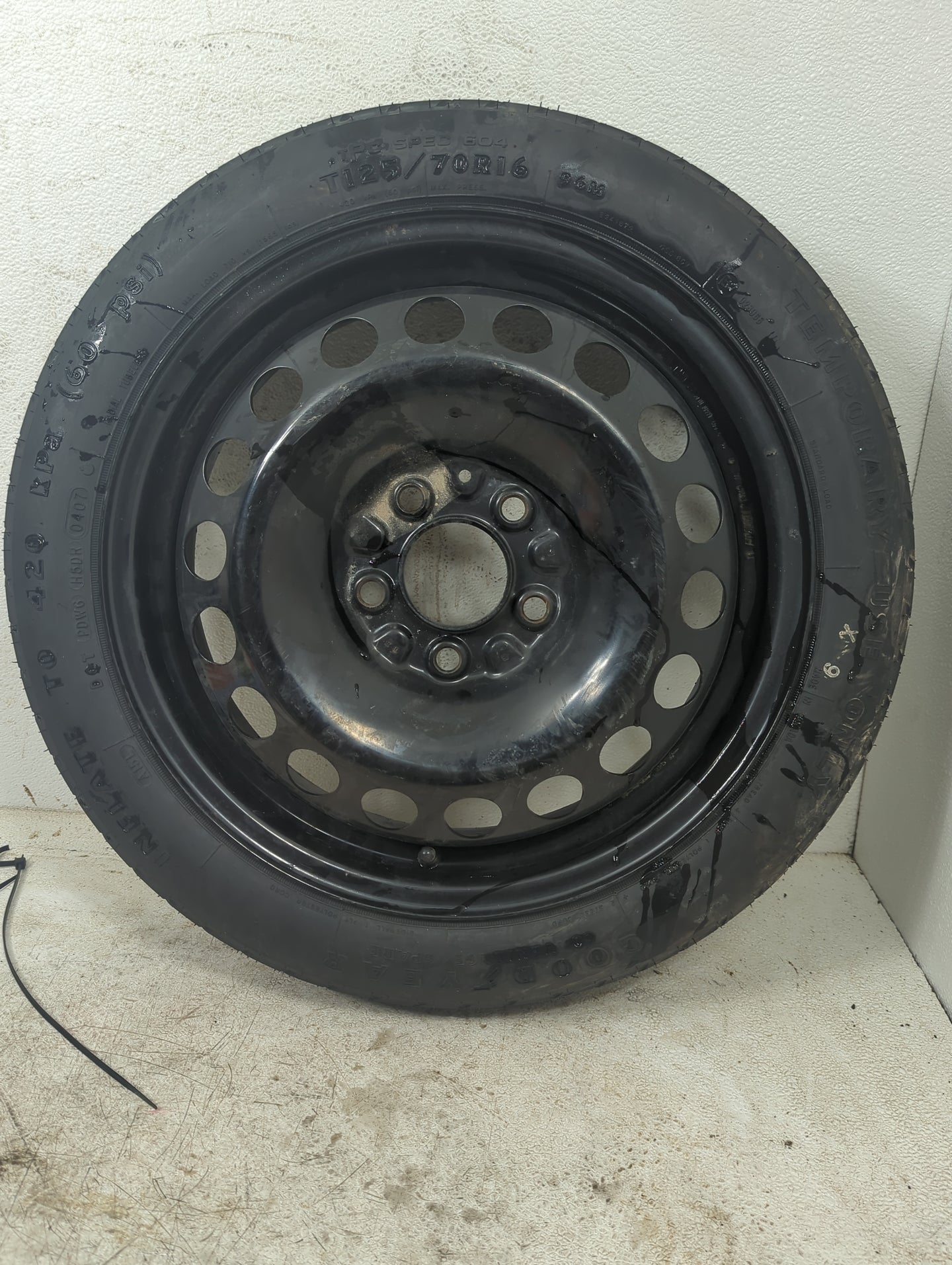 2005-2010 Pontiac G6 Spare Donut Tire Wheel Rim Oem 1282259 - Oemusedautoparts1.com