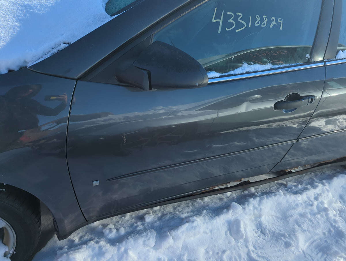 2005-2010 Pontiac G6 Driver Front Door Oem 1322889 - Oemusedautoparts1.com