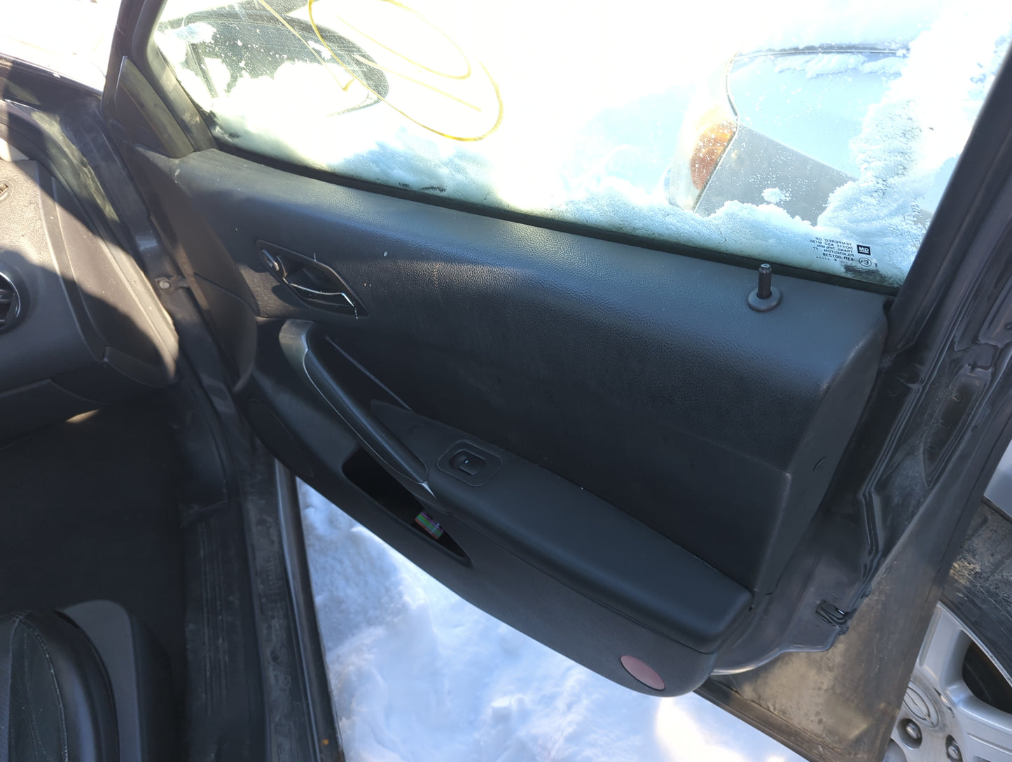 2007 Pontiac G6 Front Right Passenger Interior Door Panel Trim 1322967 - Oemusedautoparts1.com