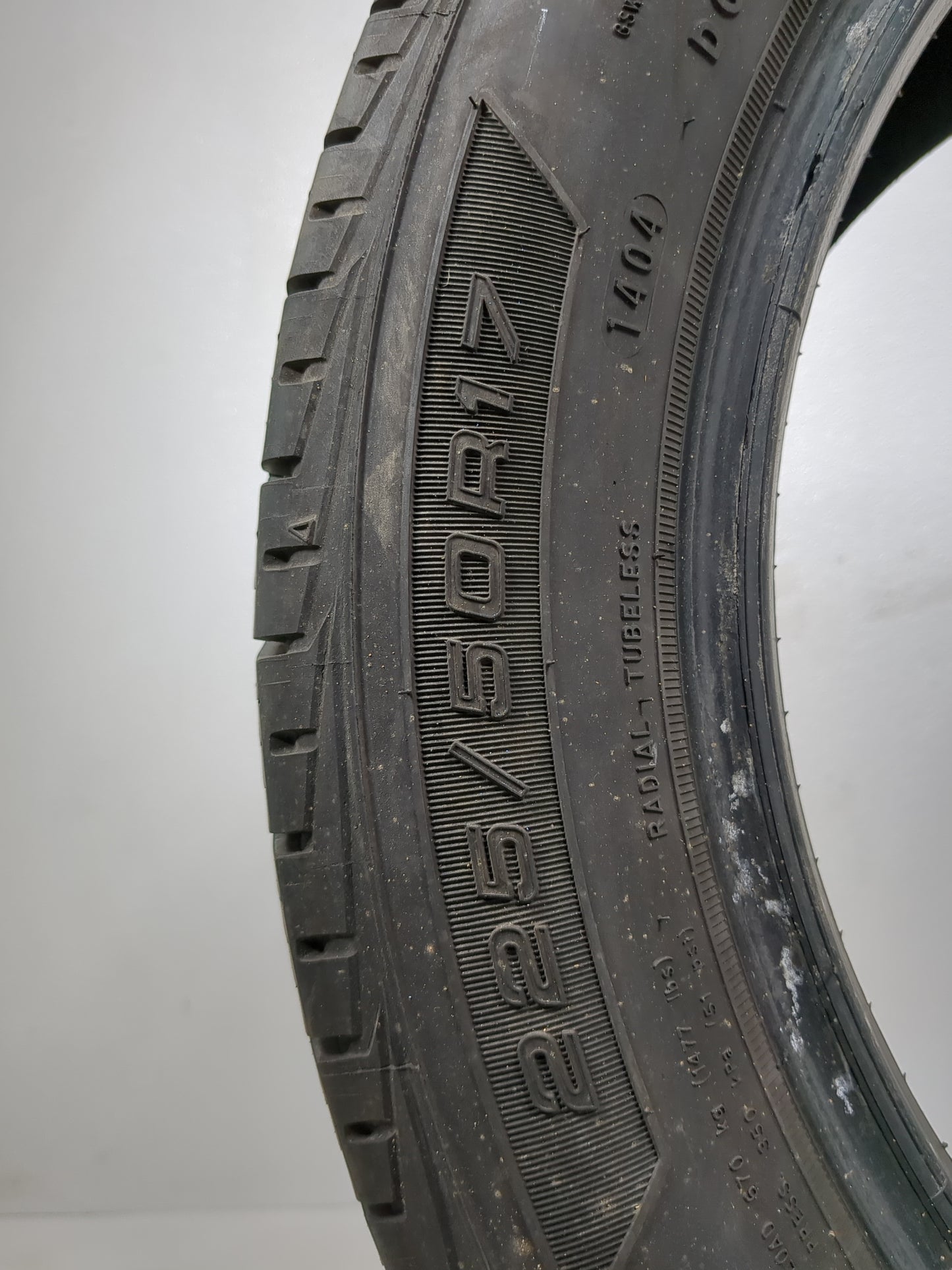 Used Tire 225/50R17 KELLY EDGE TOURING A/S 94V - Tread Depth 9/32 - Oemusedautoparts1.com