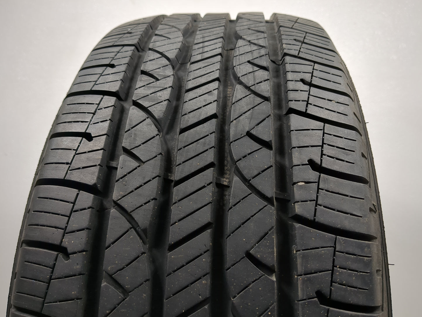 Used Tire 225/50R17 KELLY EDGE TOURING A/S 94V - Tread Depth 9/32 - Oemusedautoparts1.com