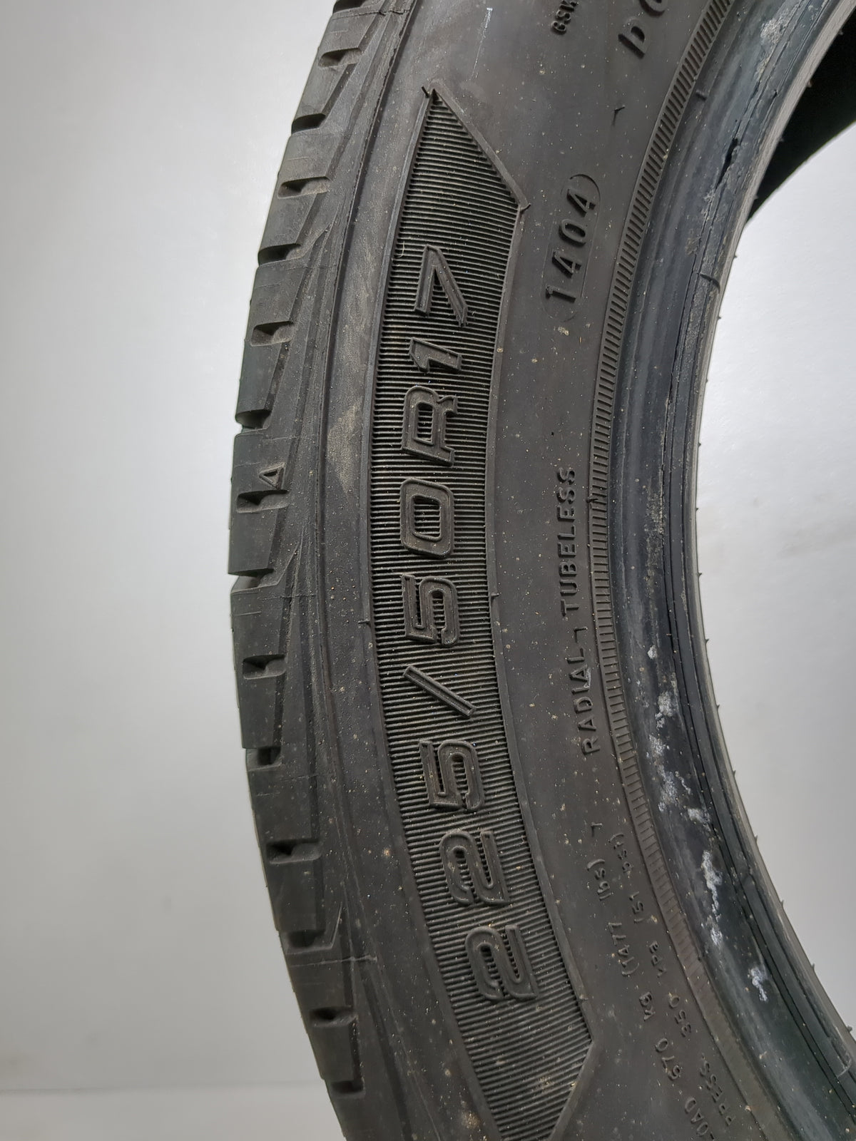 Used Tire 225/50R17 KELLY EDGE TOURING A/S 94V - Tread Depth 9/32 - Oemusedautoparts1.com