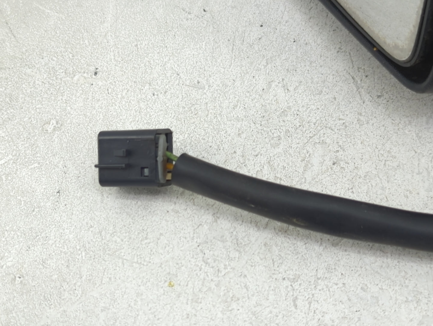 2005-2009 Pontiac G6 Driver Side View Mirror - Left Door Mirror OEM Used - Oemusedautoparts1.com