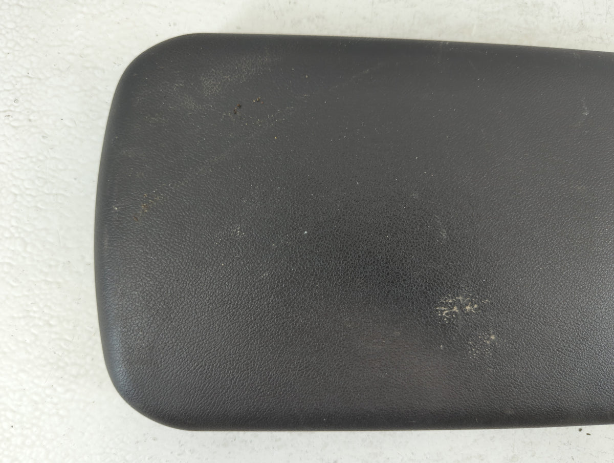 2007 Pontiac G6 Center Console Armrest Cover Lid Black 677984 - Oemusedautoparts1.com