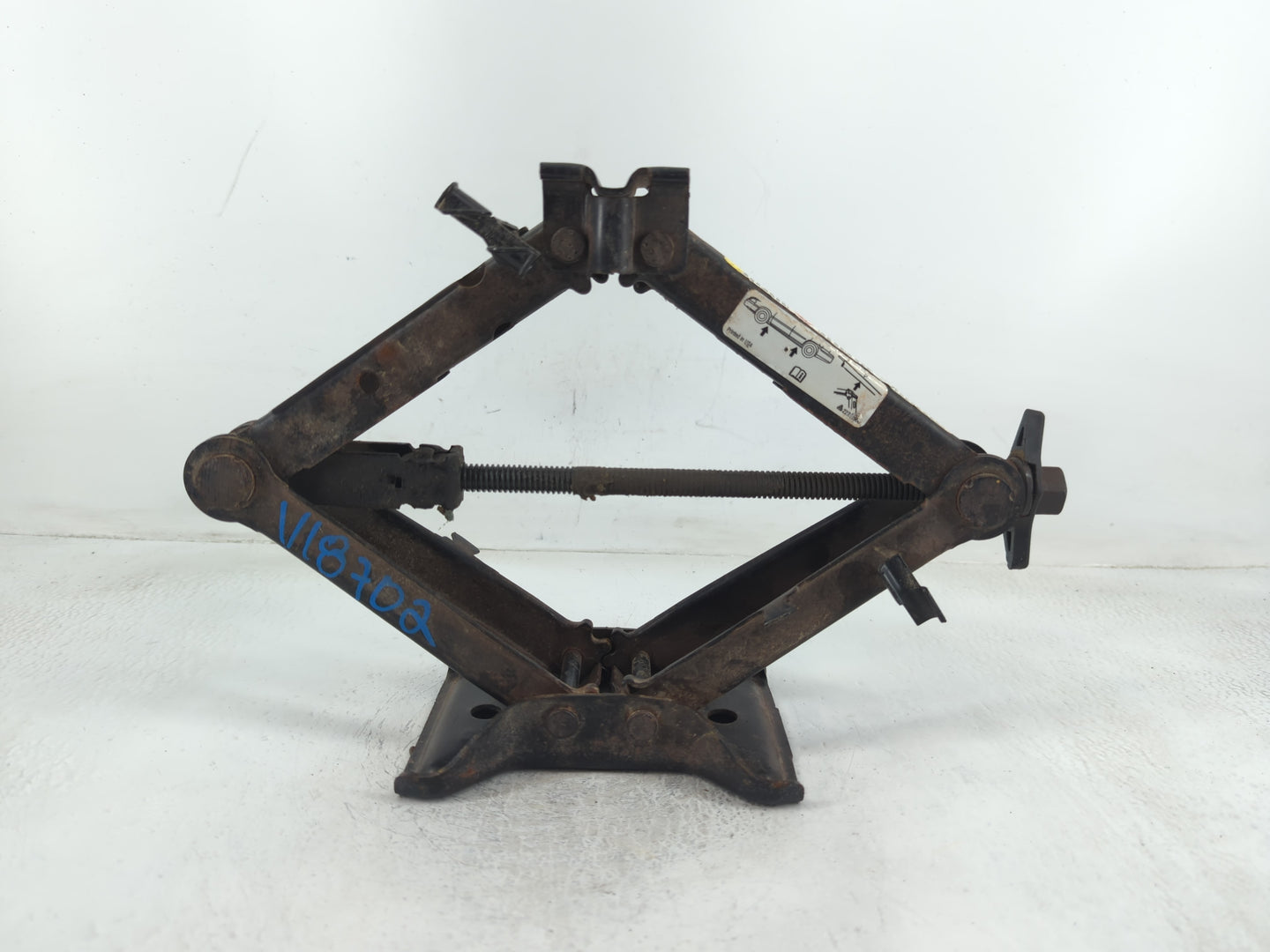 2007 Pontiac G6 Spare Scissor Car Jack 683690 - Oemusedautoparts1.com