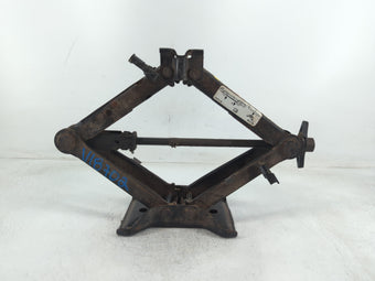compare product 2007 Pontiac G6 Spare Scissor Car Jack 683690