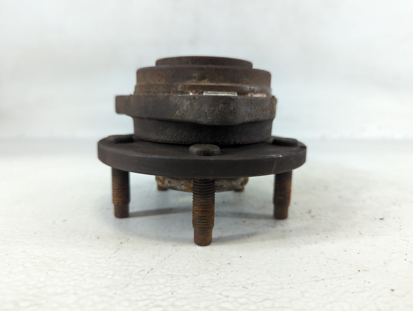 2005-2007 Pontiac G6 Driver Front Wheel Hub Oem 700721 - Oemusedautoparts1.com