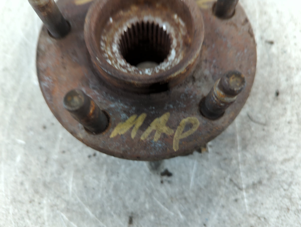 2005-2007 Pontiac G6 Driver Front Wheel Hub Oem 701088 - Oemusedautoparts1.com