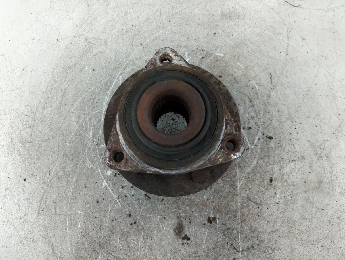2005-2007 Pontiac G6 Driver Front Wheel Hub Oem 701088 - Oemusedautoparts1.com