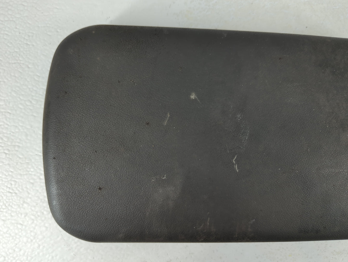 2007 Pontiac G6 Center Console Armrest Cover Lid Fits OEM Used Auto Parts - Oemusedautoparts1.com