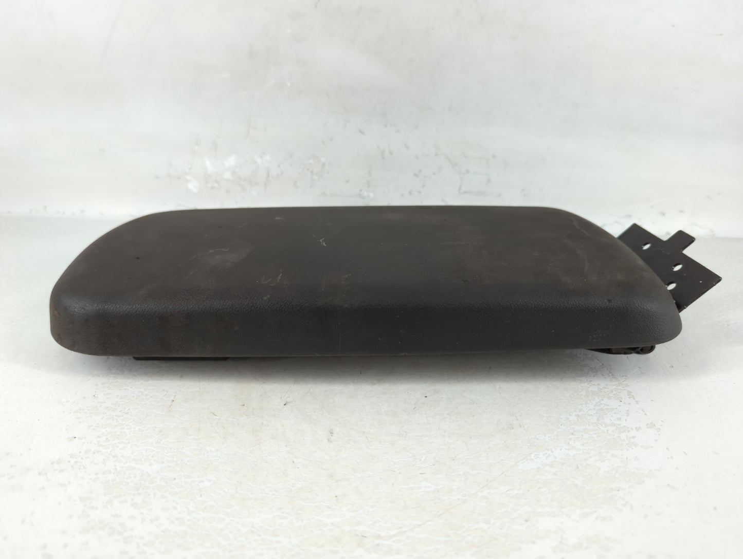2007 Pontiac G6 Center Console Armrest Cover Lid Fits OEM Used Auto Parts - Oemusedautoparts1.com