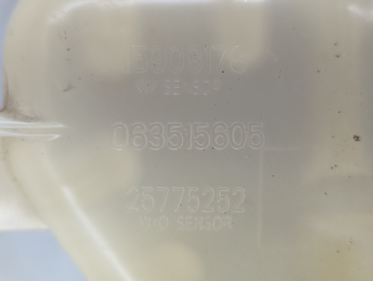 2006-2007 Pontiac G6 Radiator Coolant Overflow Expansion Tank Bottle 745234 - Oemusedautoparts1.com