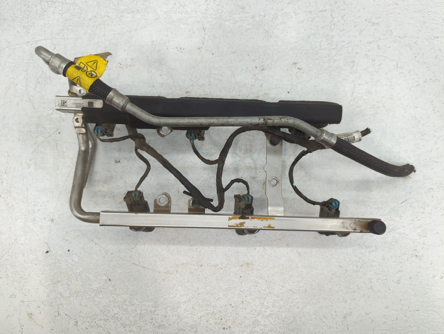 2007 Pontiac G6 Fuel Injectors P/N:13592895 Fits OEM Used Auto Parts - Oemusedautoparts1.com