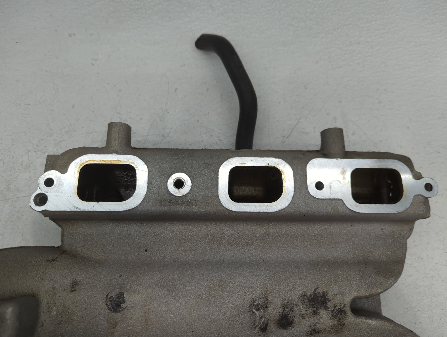 2007 Pontiac G6 Air Intake Manifold P/N:12598057 Fits Fits 2006 OEM Used Auto Parts - Oemusedautoparts1.com