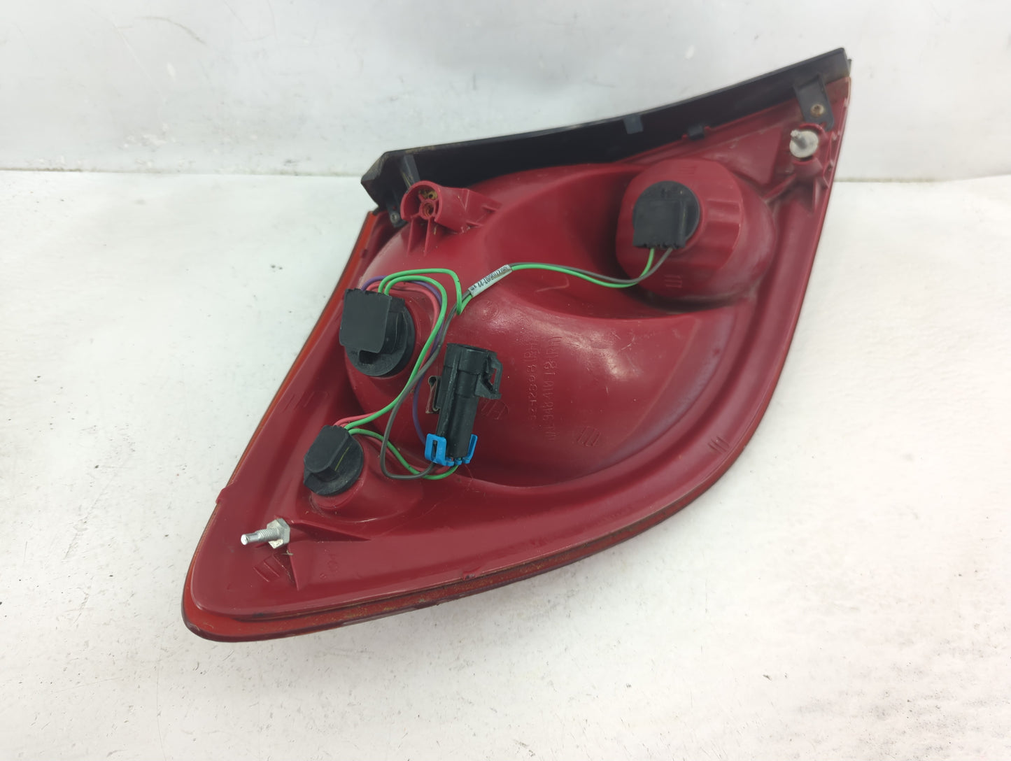 2005-2010 Pontiac G6 Tail Light Assembly Passenger Right OEM Fits Fits 2005 2006 2007 2008 2009 2010 OEM Used Auto Parts - O