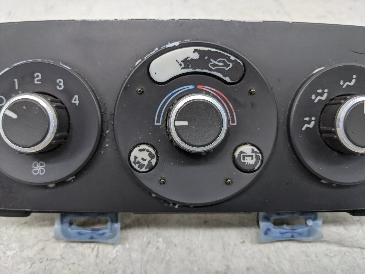 2005-2009 Pontiac G6 Climate Control Module Temperature AC/Heater Replacement P/N:28039185 15831511 Fits OEM Used Auto Parts