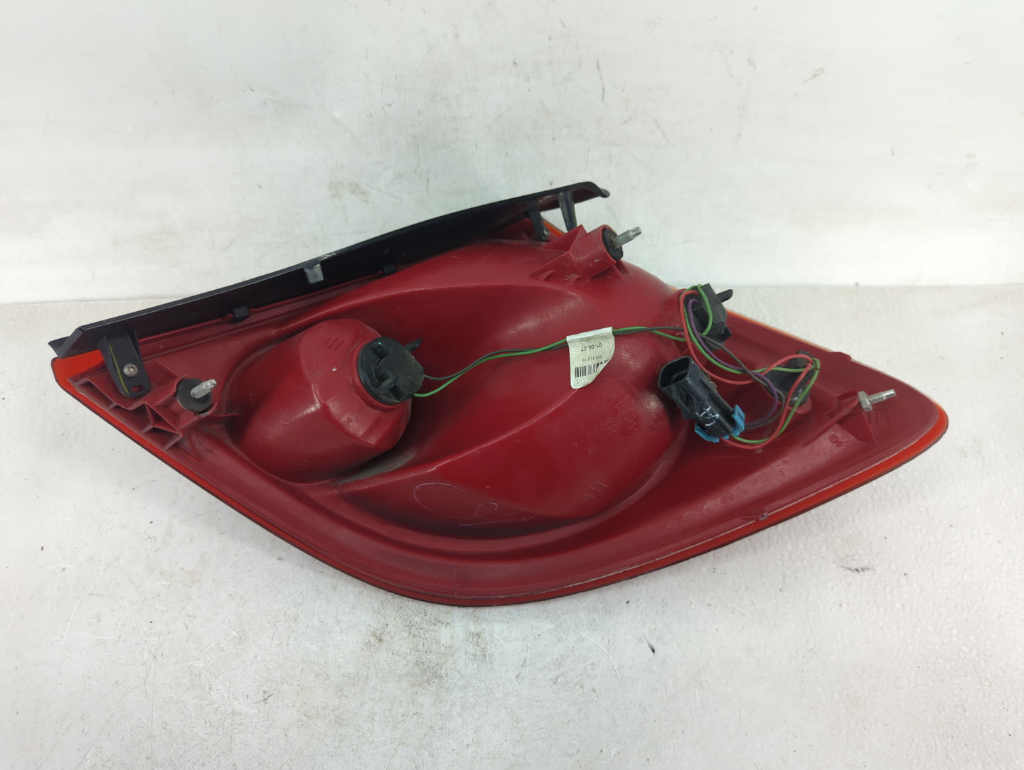 2005-2010 Pontiac G6 Tail Light Assembly Driver Left OEM Fits Fits 2005 2006 2007 2008 2009 2010 OEM Used Auto Parts - Oemus