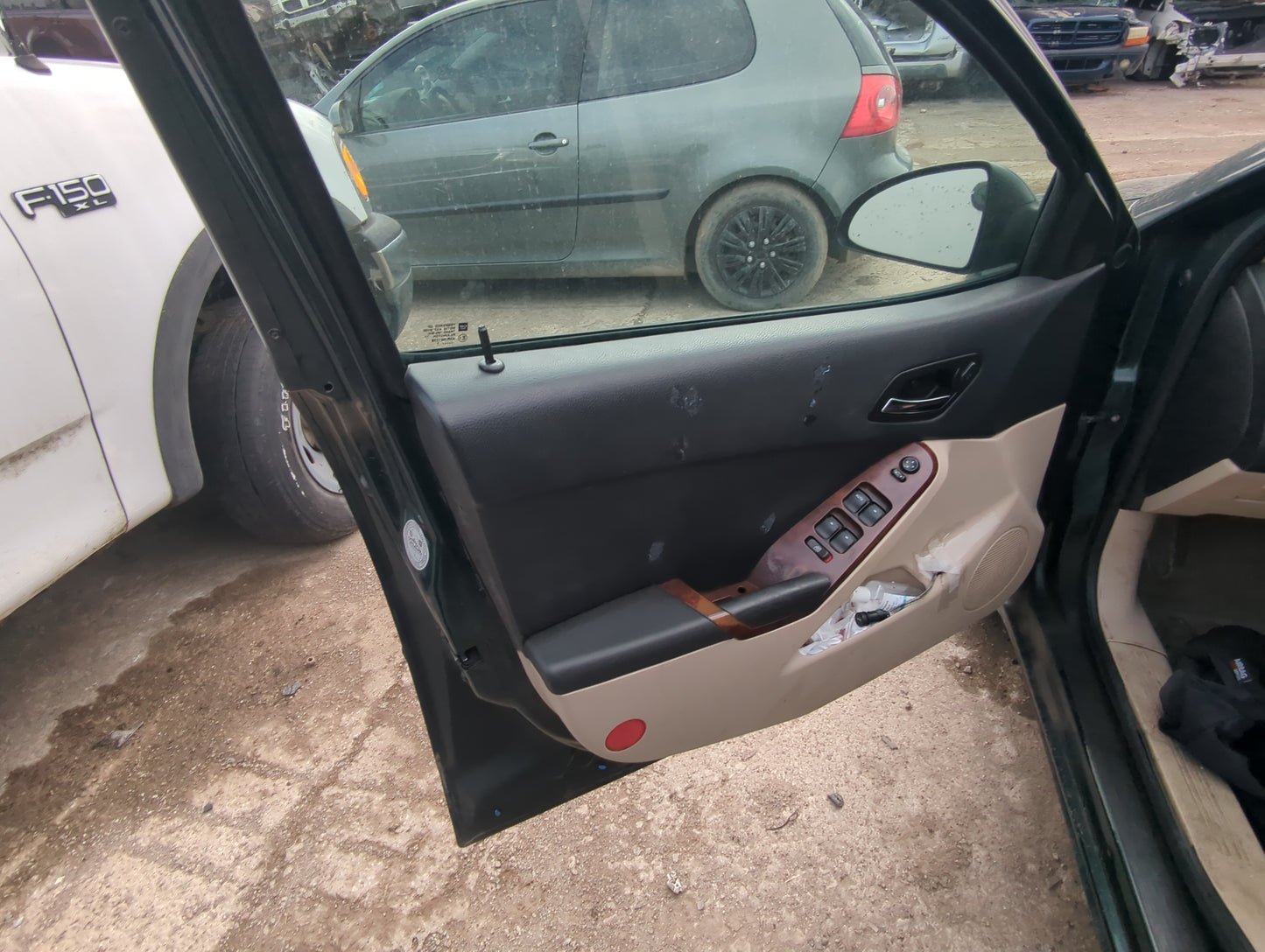 2007 Pontiac G6 Front Left Driver Interior Door Panel Trim 884434 - Oemusedautoparts1.com