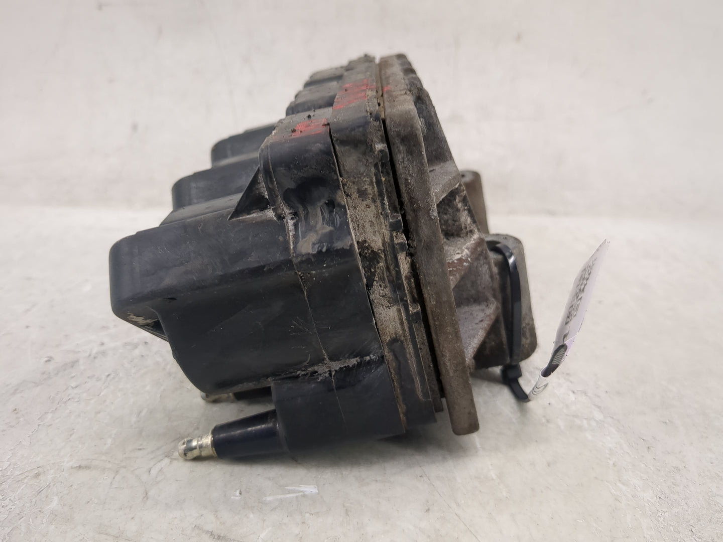 2004-2008 Pontiac Grand Prix Air Intake Manifold Fits Fits 2004 2005 2006 2007 2008 2009 OEM Used Auto Parts - Oemusedautopa