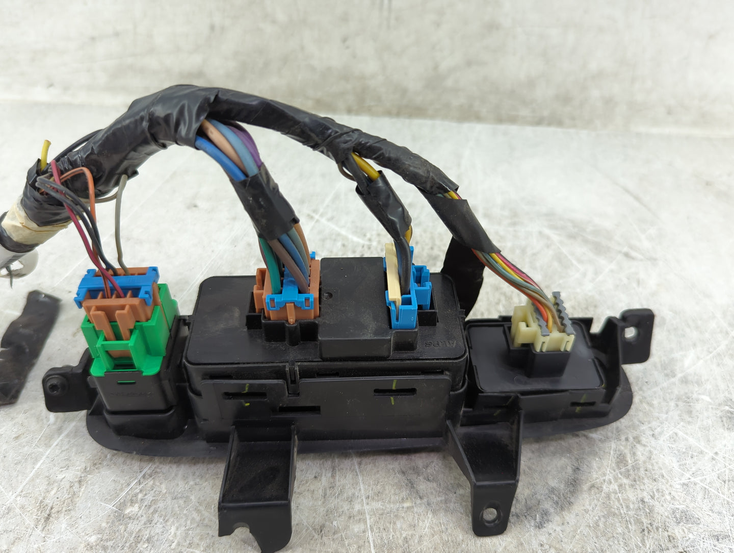 2004-2008 Pontiac Grand Prix Master Power Window Switch Replacement Driver Side Left P/N:10438316 Fits OEM Used Auto Parts -