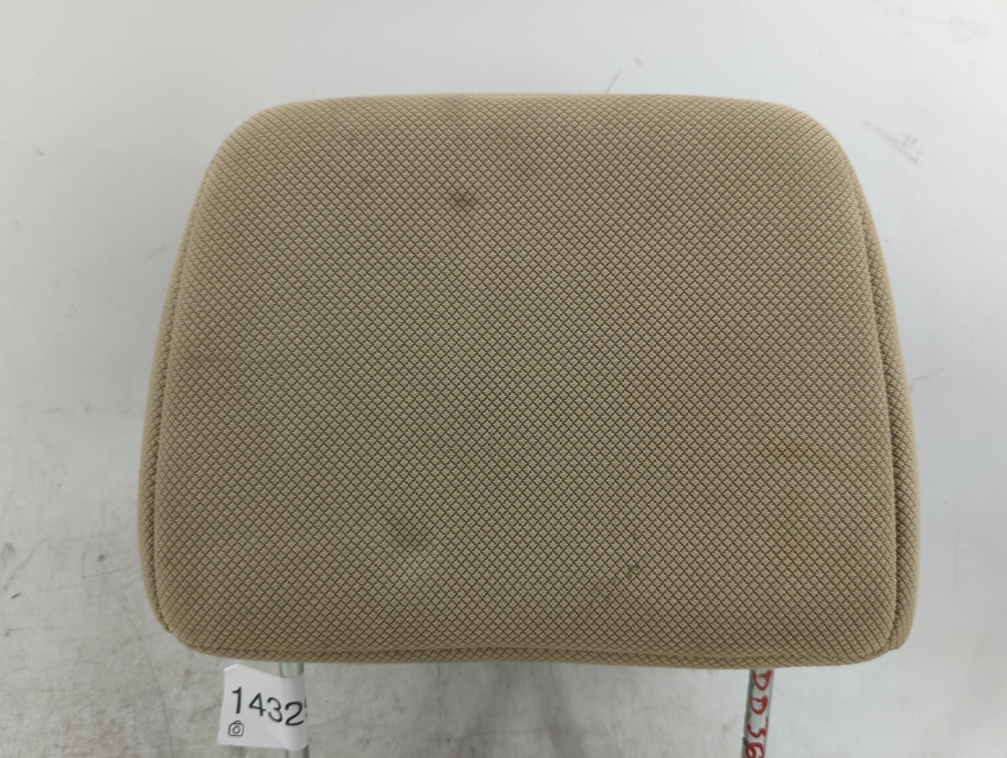 2006-2008 Pontiac Grand Prix Headrest Head Rest Rear Seat Fits Fits 2006 2007 2008 OEM Used Auto Parts - Oemusedautoparts1.c