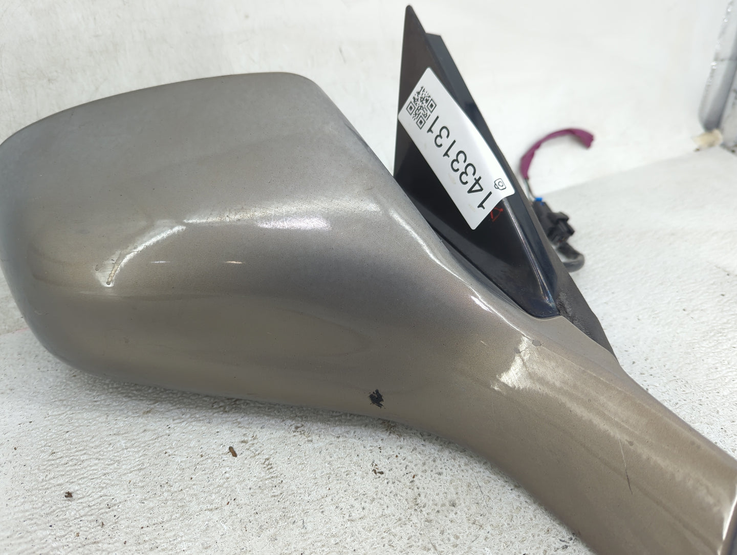 2004-2008 Pontiac Grand Prix Passenger Side View Mirror - Right Door Mirror OEM Used - Oemusedautoparts1.com