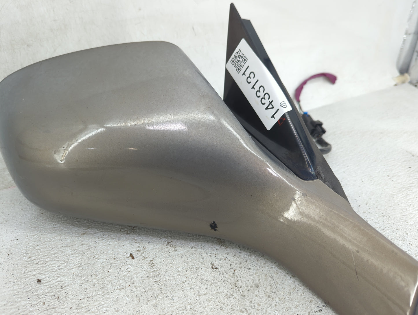 2004-2008 Pontiac Grand Prix Passenger Side View Mirror - Right Door Mirror OEM Used - Oemusedautoparts1.com