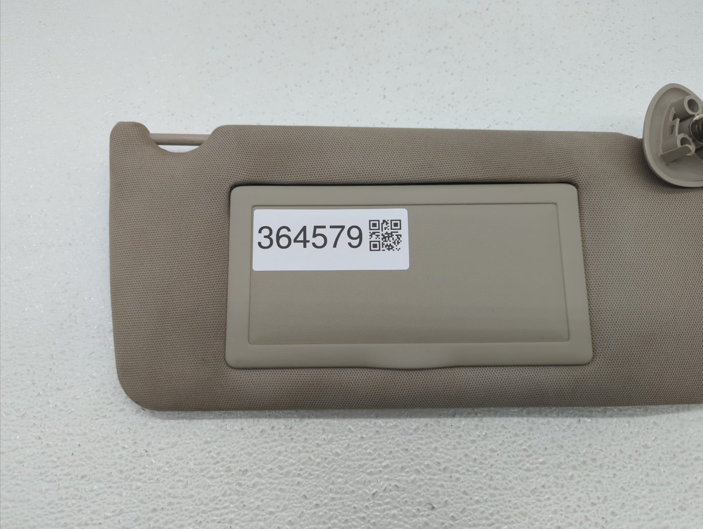 2005-2008 Pontiac Grand Prix Sun Visor Shade Replacement Passenger Right Mirror Fits Fits 2005 2006 2007 2008 OEM Used Auto 