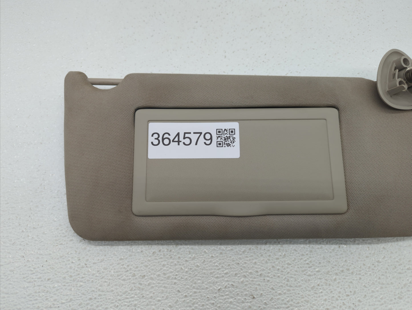 2005-2008 Pontiac Grand Prix Sun Visor Shade Replacement Passenger Right Mirror Fits Fits 2005 2006 2007 2008 OEM Used Auto 