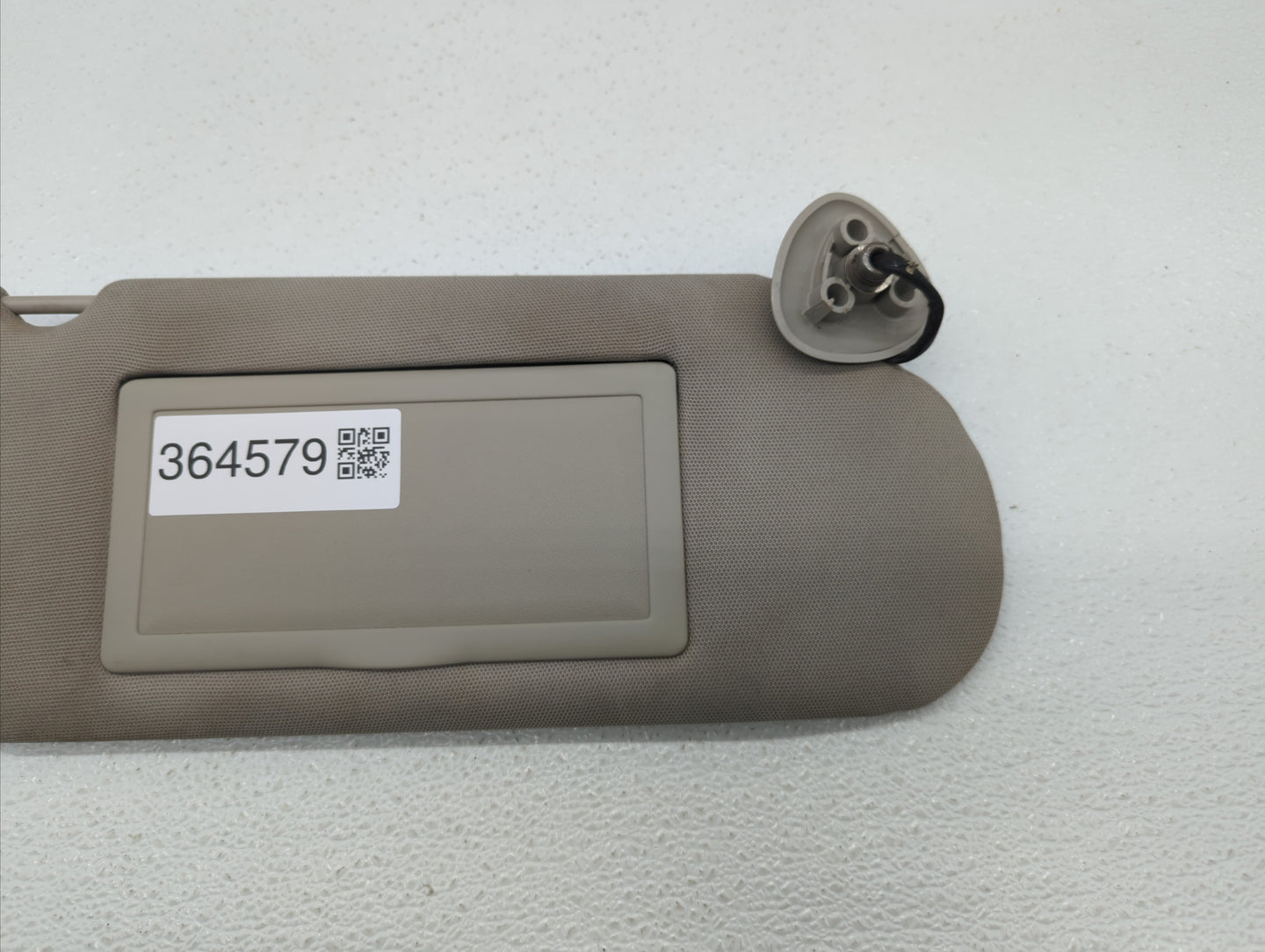 2005-2008 Pontiac Grand Prix Sun Visor Shade Replacement Passenger Right Mirror Fits Fits 2005 2006 2007 2008 OEM Used Auto 