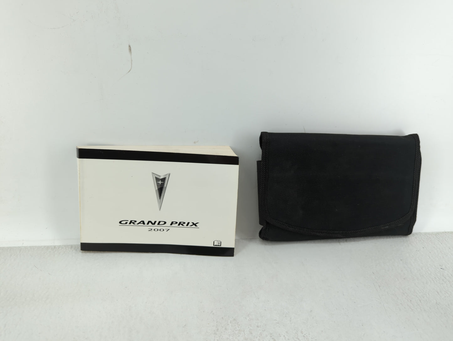 2007 Pontiac Grand Prix Owners Manual Book Guide OEM Used Auto Parts - Oemusedautoparts1.com