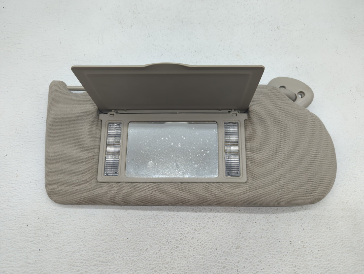 2005-2008 Pontiac Grand Prix Sun Visor Shade Replacement Passenger Right Mirror Fits Fits 2005 2006 2007 2008 OEM Used Auto 