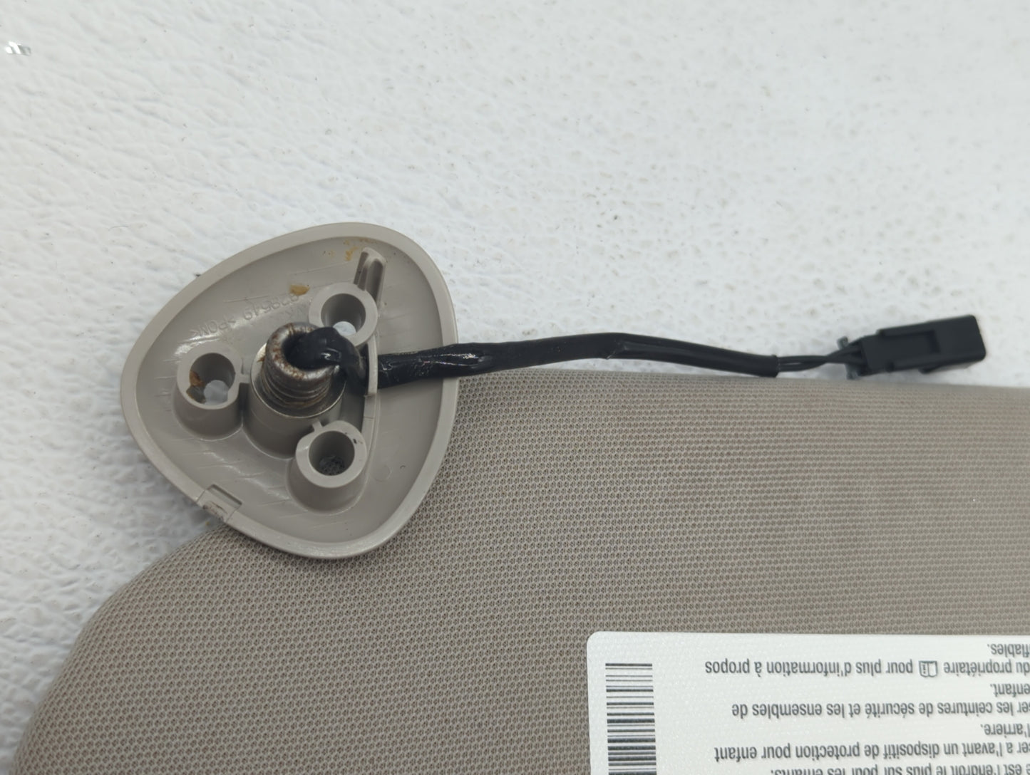 2005-2008 Pontiac Grand Prix Sun Visor Shade Replacement Passenger Right Mirror Fits Fits 2005 2006 2007 2008 OEM Used Auto 